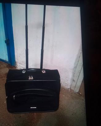 2 TROLLEY  NAVIGARE E CASTELNUOVO  CON BORSONE