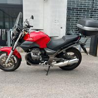 Moto Guzzi Breva V 750