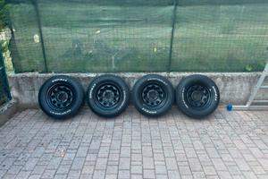 Cerchi  del 15 completi di gomme 205/70 R15 96T