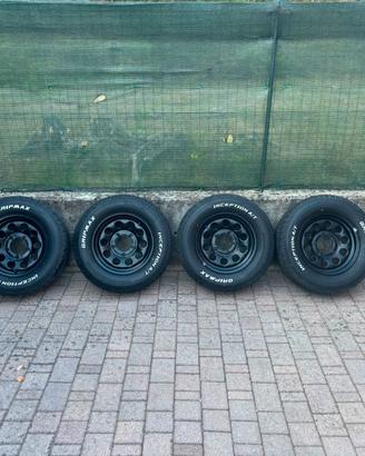 Cerchi  del 15 completi di gomme 205/70 R15 96T