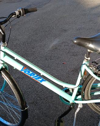 bici da 28 completa di tutto nuova di fabbrica