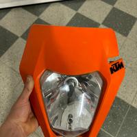 Faro ktm