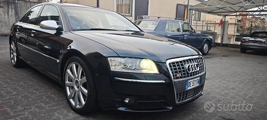 Audi A8 S8 5.2 V10 quattro tiptronic