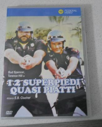 I due superpiedi quasi piatti