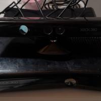 Xbox 360 con Kinect e 32 giochi 