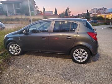 Opel Corsa 2011_1.2 benzina_127.000km