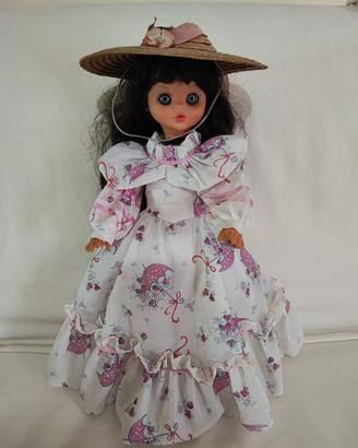 Furga bambola con vestito bianco decorato anni 70