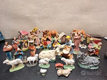 Statuine presepe gesso e cartapesta.