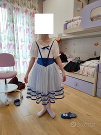 Vestiti di scena per bambina 10 anni