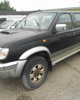 NISSAN Navara DOUBLE CAB