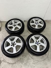 CERCHI E GOMME VOLVO 215/50/17 95V