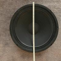 Altoparlante sub woofer