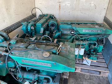 Motori volvo penta 240 piu' invertitori
