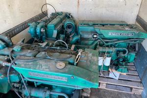 Motori volvo penta 240 piu' invertitori