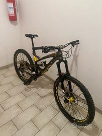 YT Industries Capra CF Pro Race - Carbonio - 27.5"