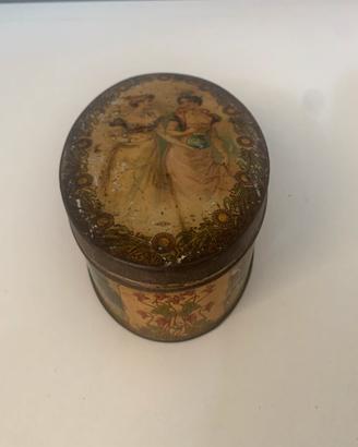 Scatola di latta decorata primi del’900
