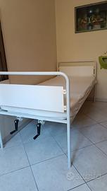 Letto  reclinabile con sponde per anziani