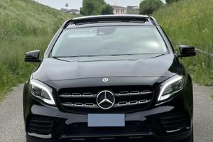 Mercedes-Benz GLA 200d Night Edition