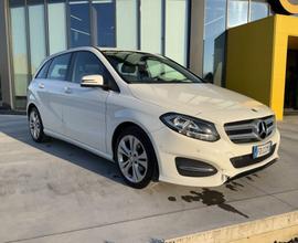 MERCEDES-BENZ B 180 d Automatic Sport