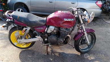 Suzuki GSX 750 del '98