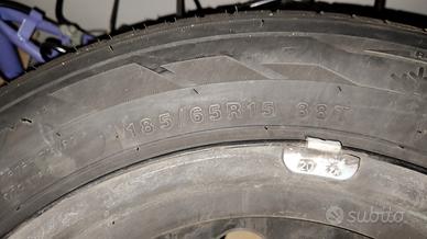 4 cerchi Fiat 15 + gomme invernali + copricerchi