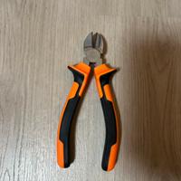 Pinza Beta tronchese