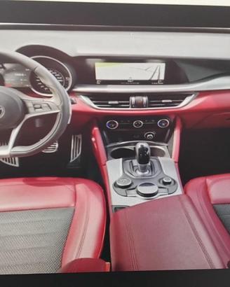Alfa Romeo STELVIO Q4