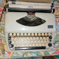 Macchine da scrivere Adler 