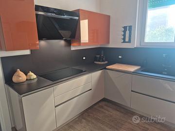 CUCINA "VENETA" Modello "RIFLEX" seminuova!