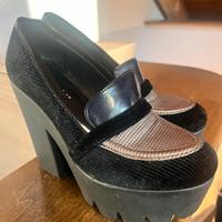 Scarpe Tipe e Tacchi