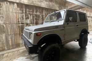 Suzuki Samurai