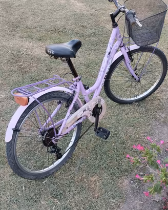 Bicicletta donna ragazza divina Frera con cestino 