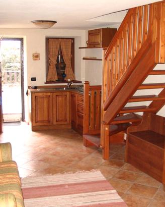 CUCINA ANGOLO ATTREZZATA