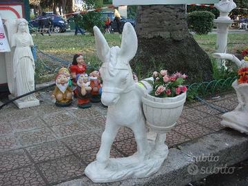 Asinello con gerla portafiori