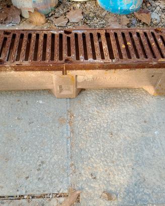 materiale per edilizia utensili