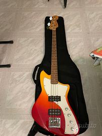 Basso fender meteora