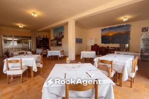 Attività / Licenza di 250 m² con 1 locale a Sant'O