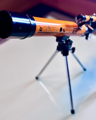 Telescopio Konus 500