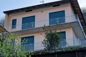 Villa a Omegna