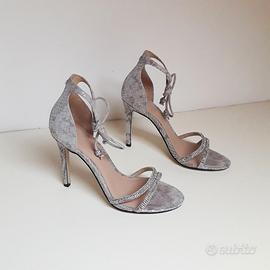 GUESS sandali con tacco grigio/argento n. 39