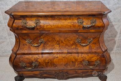 Comò con comodini intarsiati