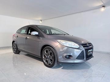 FORD FOCUS BERLINA TITANIUM GPL 2014
