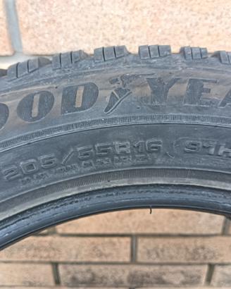 4 GOMME USATE INVERNALE GOODYEAR 2055516