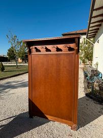 Mobile da ingresso in legno intagliato