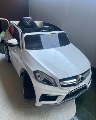 Mercedes AMG A45 elettrica per bambini 12V