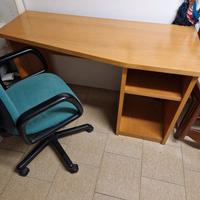 Scrivania in legno di ciliegio + sedia