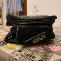 Borsa estendibile givi con aggancio rapido !!!