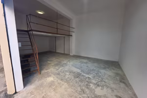 Garage/Box doppio e soppalcato - Ristrutturato