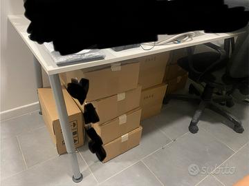Tavolo scrivania Ikea gambe allungabili