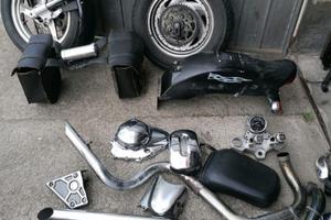 Pezzi Suzuki Marauder VZ 800